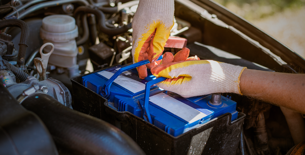 Signs That Your Car Battery Needs Replacement